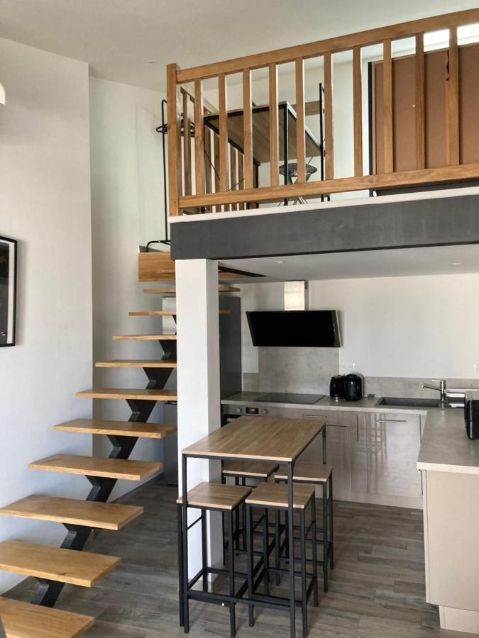 Studio Meuble Du Bourg Puymiclan المظهر الخارجي الصورة