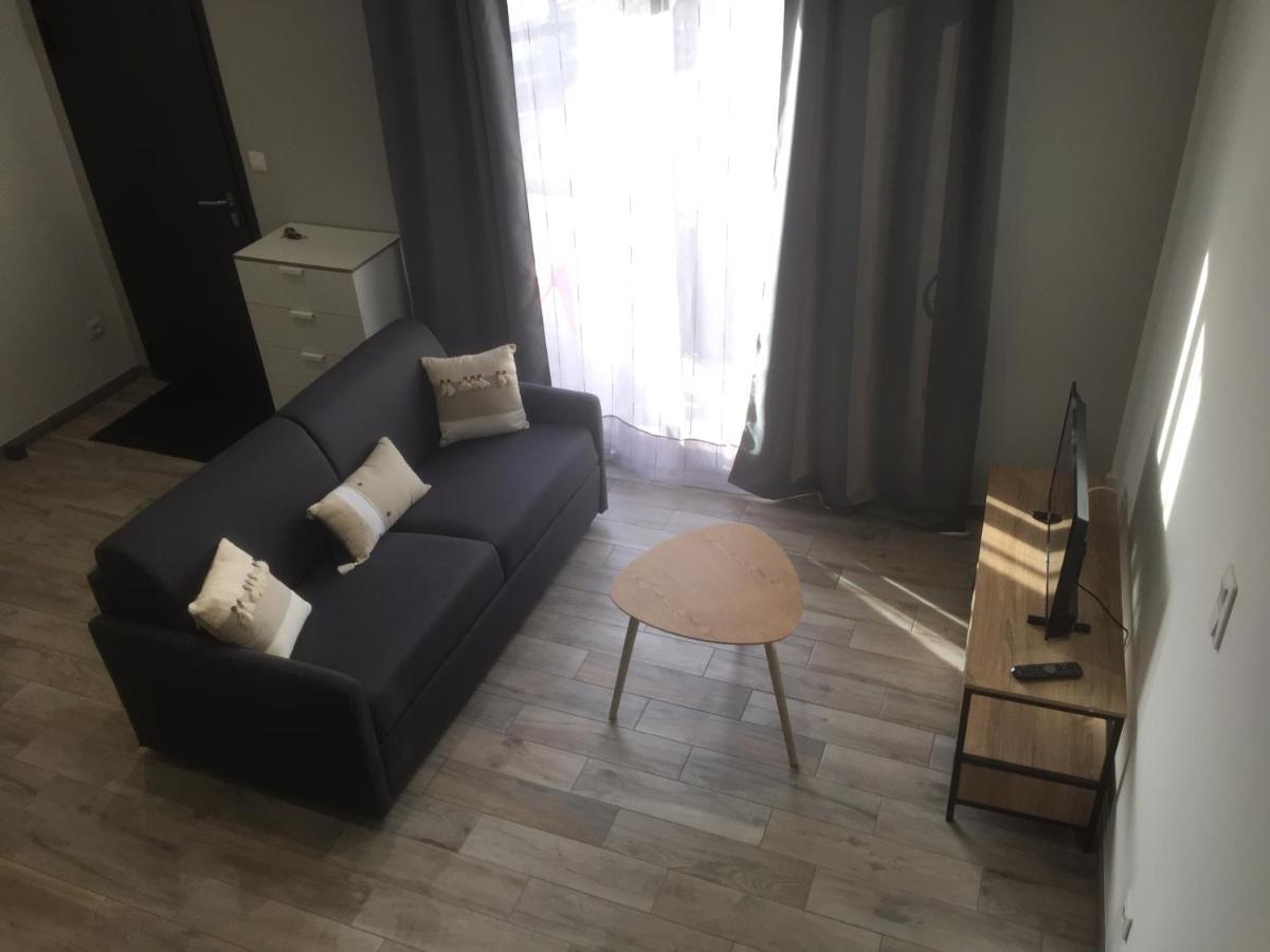 Studio Meuble Du Bourg Puymiclan المظهر الخارجي الصورة